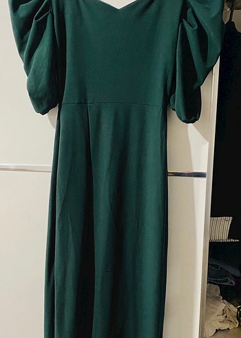 Drapeli V Yaka zümrüt yeşili Uzun Elbise - Görsel 3