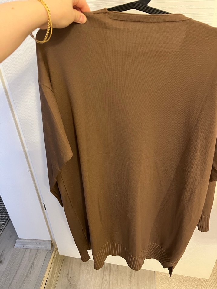 Düğmeli Kahverengi Midi Kadın Hırka - Görsel 2