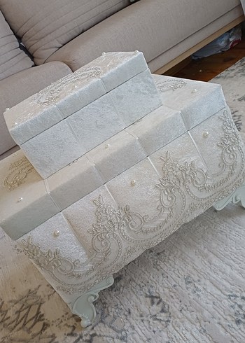 Dantel Detaylı Beyaz Düğün/Çeyiz Sandığı 2'li
