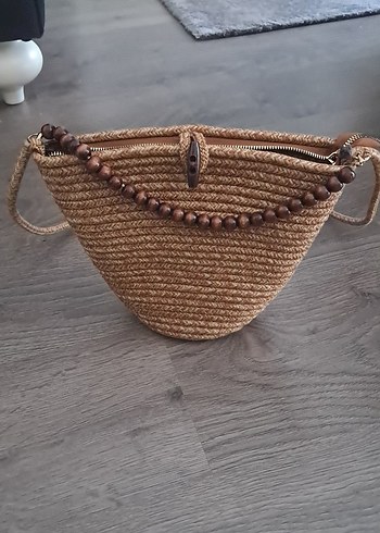 Kahverengi Boncuk Detaylı Hasır Çanta