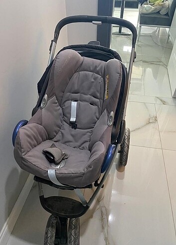 Max'i Cosi mura Bebek arabası