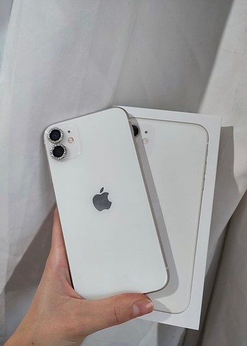 Beyaz iPhone 11 Türkiye Cihazı Kutulu Faturalı Garantili Pil 95