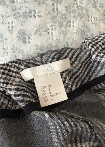 Ekose Desenli H&M Gri Kumaş Kadın Pantolon - Görsel 3