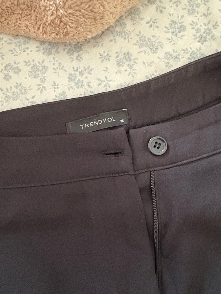 Kadın Siyah Flare Kumaş Pantolon - Görsel 2