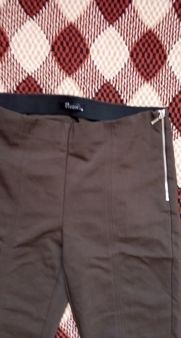 Kadın yeşil Pilili Midi Kumaş Pantolon - Görsel 3