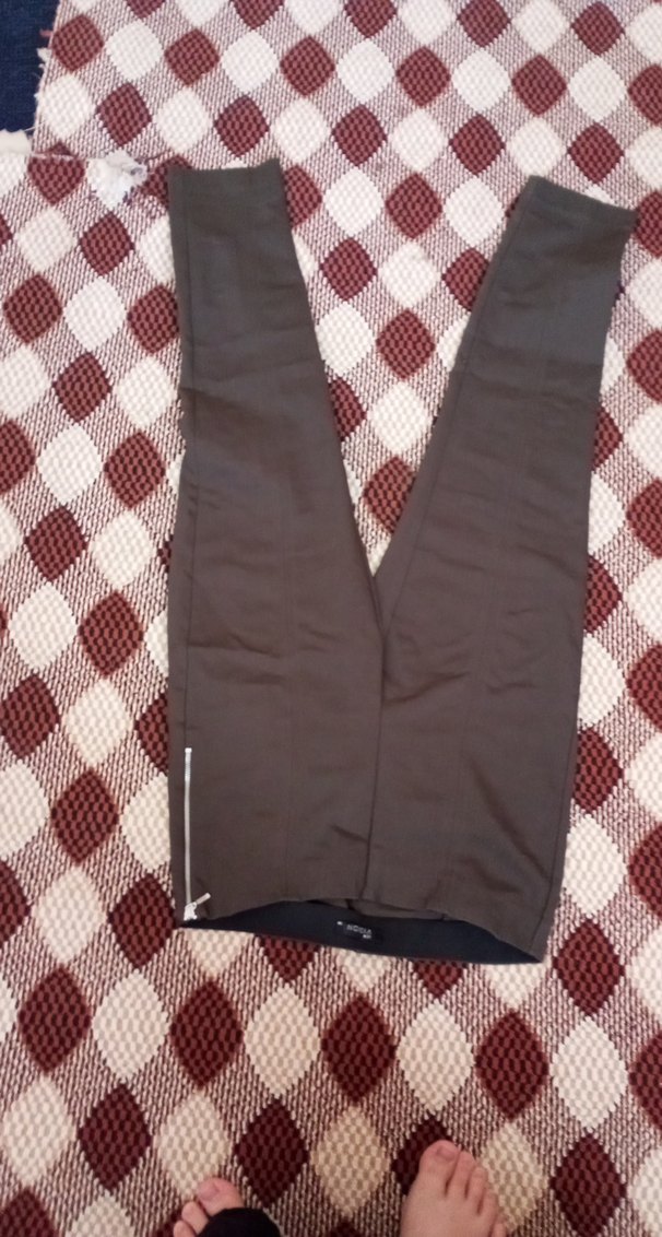 Kadın yeşil Pilili Midi Kumaş Pantolon - Görsel 2