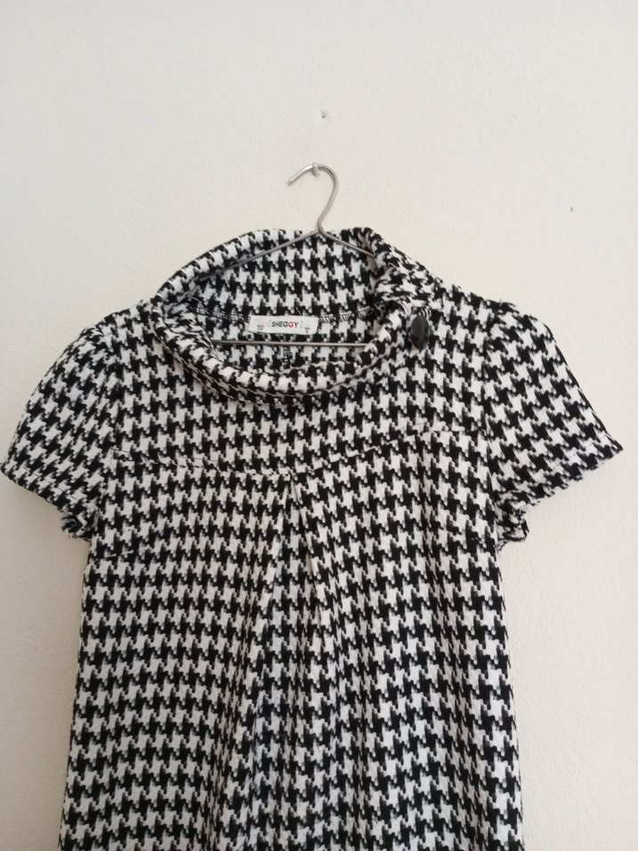 Gri Desenli Kısa Kollu Midi Elbise - Görsel 2