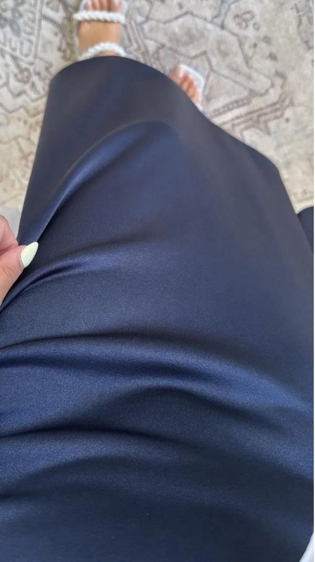 Mavi Uzun Kollu Saten Elbise - Görsel 2