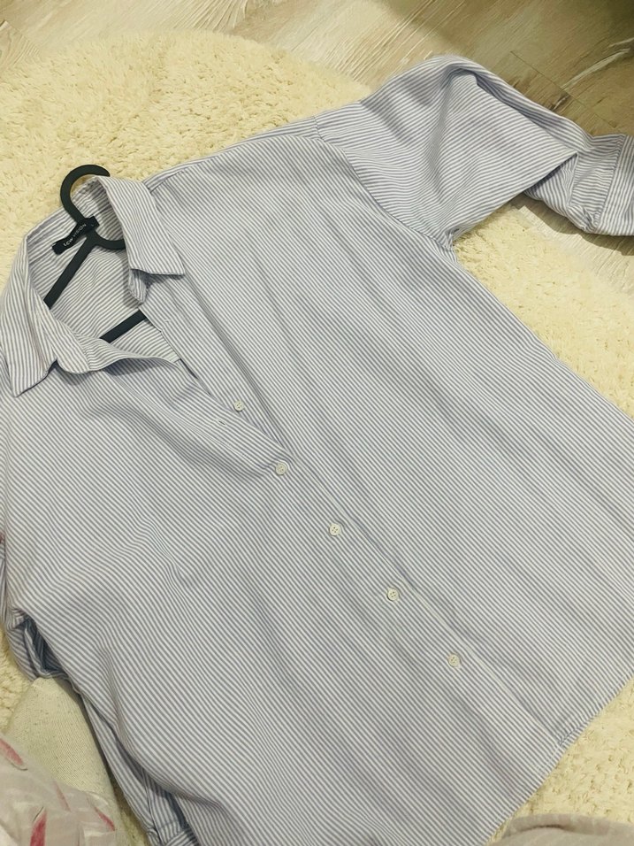 Düğmeli Mavi Çizgili Kadın Gömlek - Görsel 2