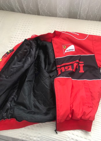 m Beden Kırmızı Ferrari Baskılı ceket Kadın erkek
