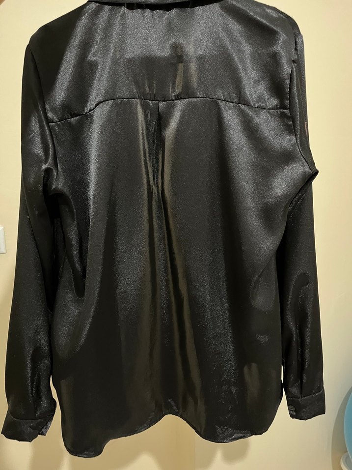 Siyah Parlak Uzun Kollu Gömlek - Görsel 3