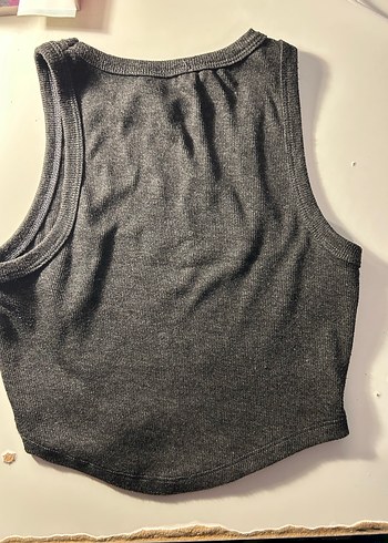 Gri Yüksek Yakalı Kolsuz Kadın Atlet - Görsel 2