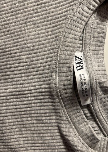 Gri Kısa Kollu Crop Top - Görsel 2