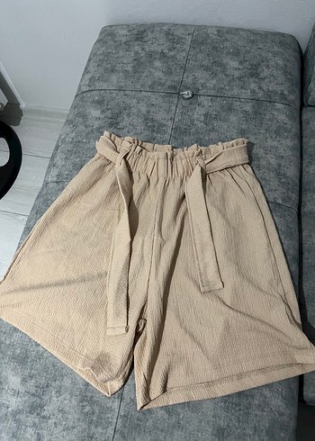 Bej Kemerli Yüksek Bel Keten Şort