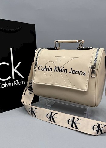 Calvin Klein Calvin Klein Kadın Pembe Deri Çapraz Çanta