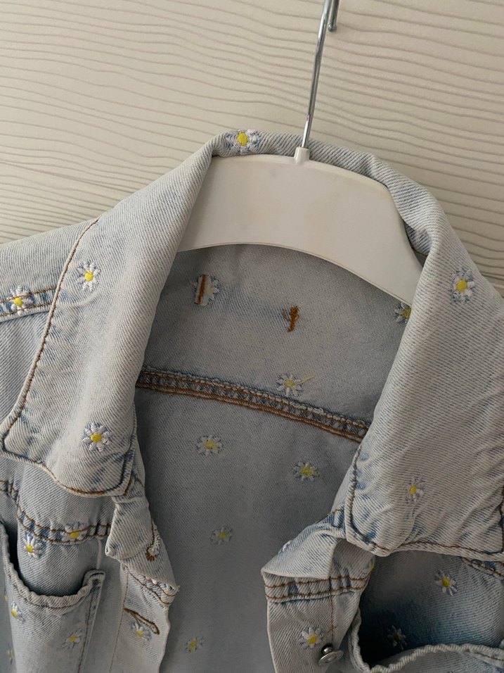 Gri Nakışlı Kadın Denim Ceket - Görsel 3