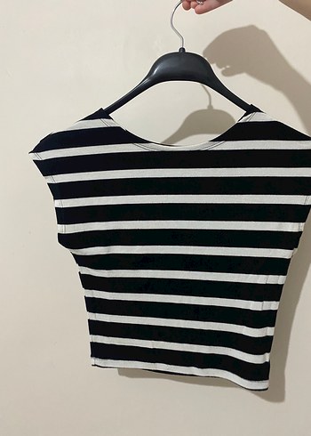Çizgili Siyah Beyaz Kadın Crop Top