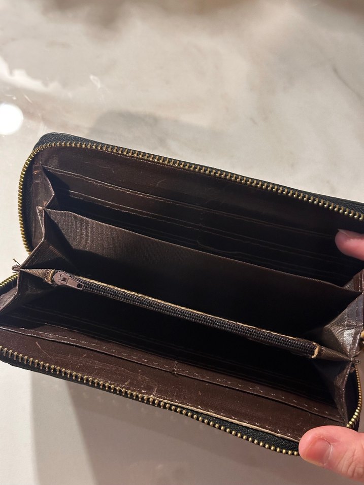 Siyah Suni Deri Püsküllü Gotik Kadın Cüzdanı - Görsel 5