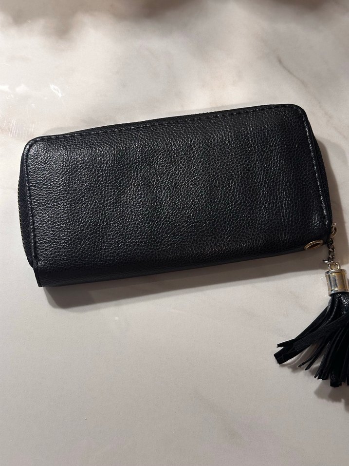 Siyah Suni Deri Püsküllü Gotik Kadın Cüzdanı - Görsel 2