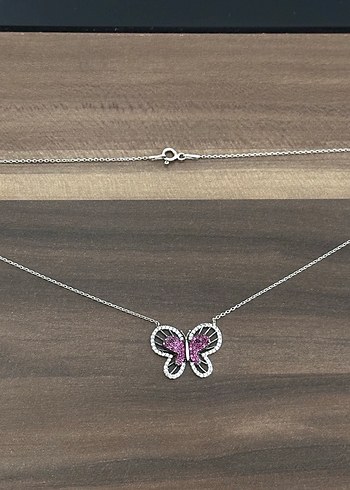 Mini Kelebek Figürlü Boncuklu Kadın Kolye - Görsel 2