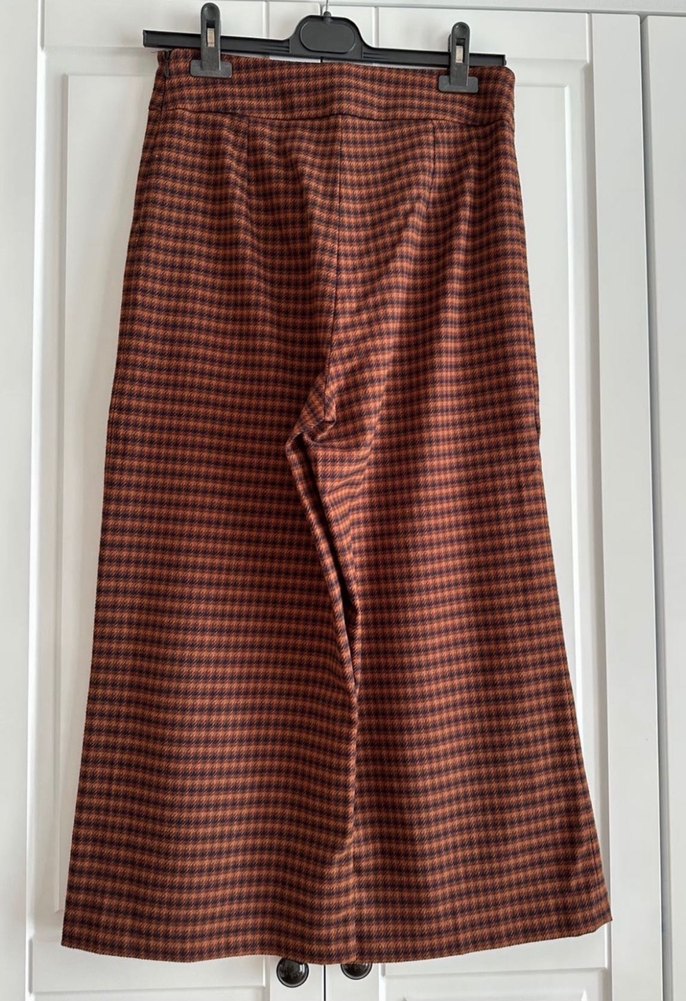 Kadın Kahverengi Pilili Midi Kumaş Pantolon - Görsel 3
