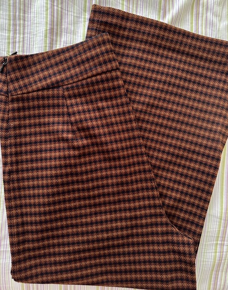 Kadın Kahverengi Pilili Midi Kumaş Pantolon - Görsel 2