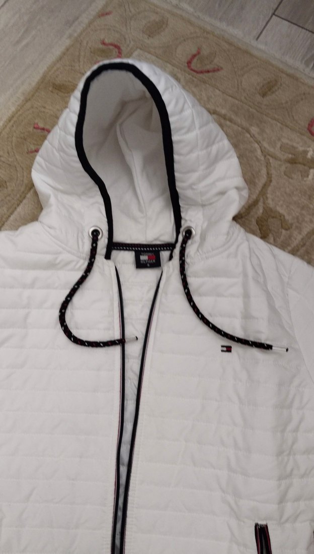 Kapüşonlu ince  Kadın Kışlık Mont - Görsel 4