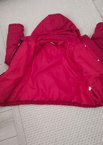 Kirmizi Kapüşonlu Kadın mont - Görsel 6