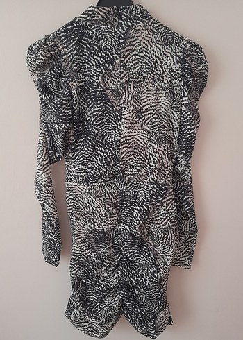 H&M Uzun Kollu Zebra Desenli Fırfırlı Elbise