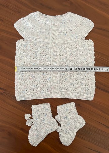 Beyaz Örgü Bohem bebek Yeleği ve patik Seti - Görsel 3