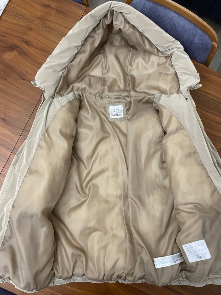 Kız çocuk bej mont - Görsel 2