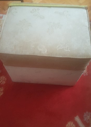 Diğer Krem, kadife kendinden çiçek desenli puf, Enxboyxyükseklik