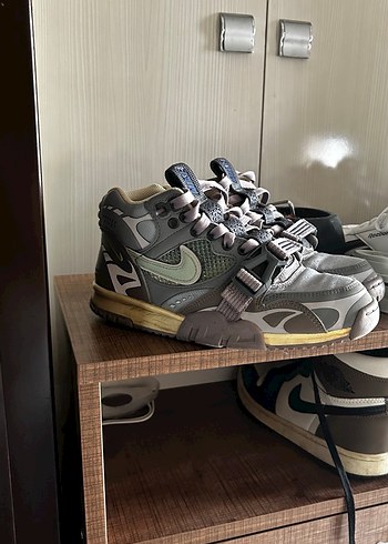 Nike nike air trainer smoke grey