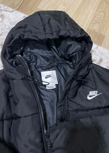 Nike Siyah Kapüşonlu Kadın Kışlık Mont L-M orijinal - Görsel 2