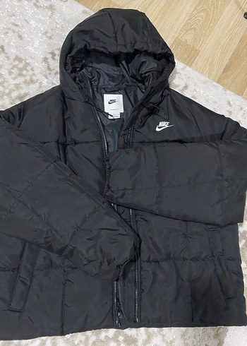 Nike Siyah Kapüşonlu Kadın Kışlık Mont L-M orijinal - Görsel 3