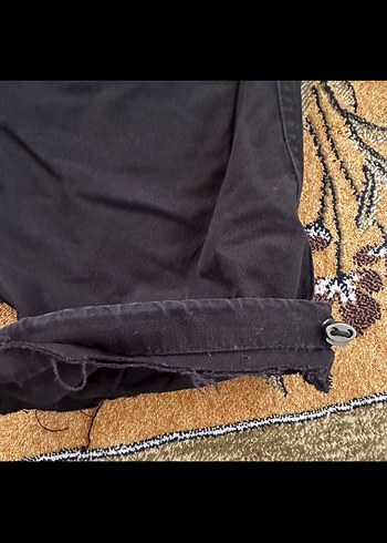 32 Beden siyah Renk bershka paraşüt pantolon