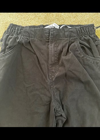 32 Beden bershka paraşüt pantolon