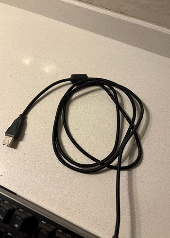 Siyah mekanik klavye ve bilek desteği - Görsel 4