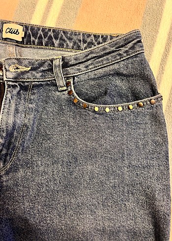 Beymen Club Koyu Mavi Düğmeli Rahat Kesim Kadın Kot Pantolon - Görsel 3