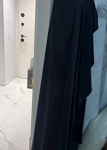 38 Beden Siyah Saten Mezuniyet Elbisesi - Görsel 3