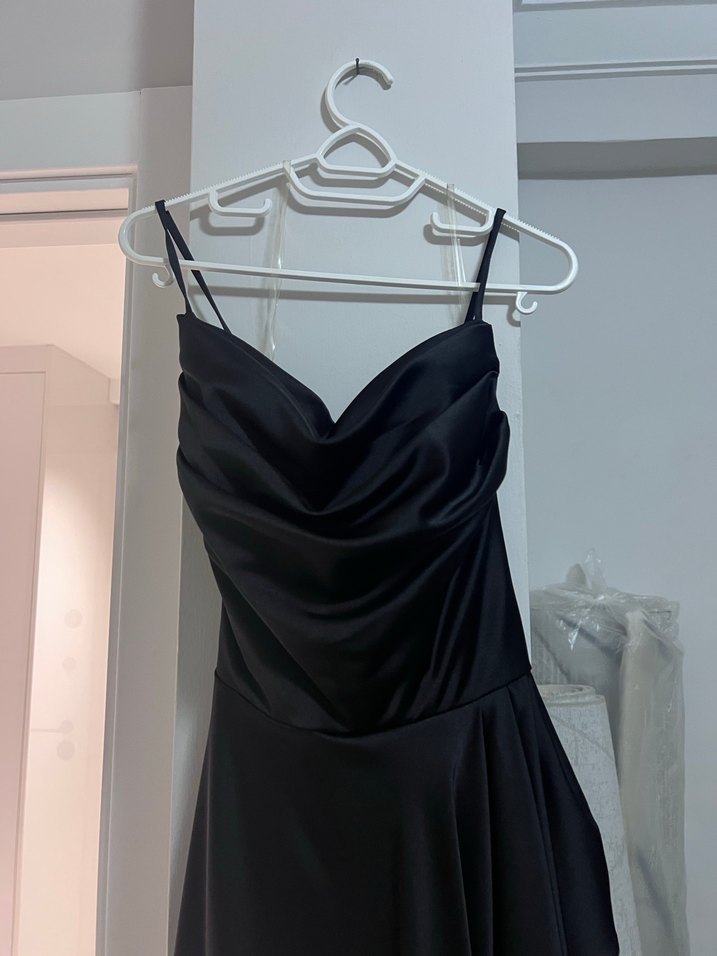 38 Beden Siyah Saten Mezuniyet Elbisesi - Görsel 2