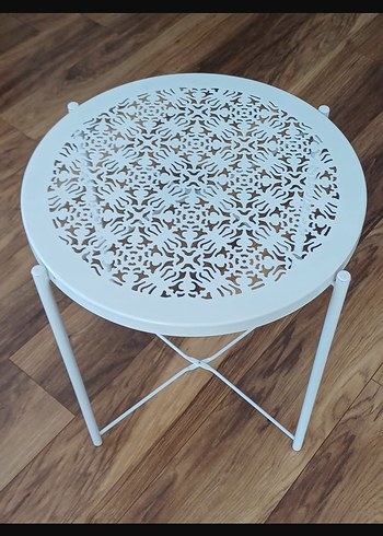 Gri Çiçek Desenli Beyaz Dekoratif Sehpa
