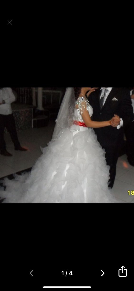 Straplez Beyaz Prenses Gelinlik - Görsel 4