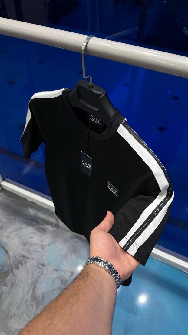 EA7 Siyah Erkek Kısa Kollu Tişört - Görsel 3