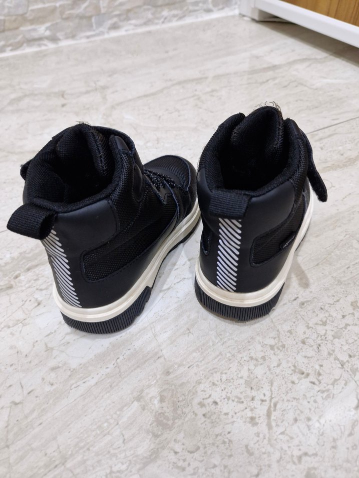 H&M erkek çocuk bot - Görsel 2