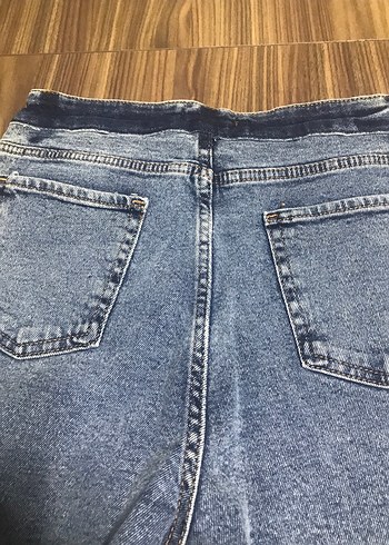 Yırtık Detaylı Gri Mavi Salaş Kadın Jean - Görsel 3