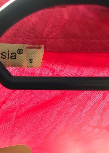 Düğmeli Pembe Gömlek - Görsel 3