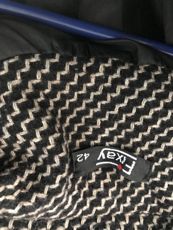 Desenli Uzun Kadın Kaban - Görsel 3