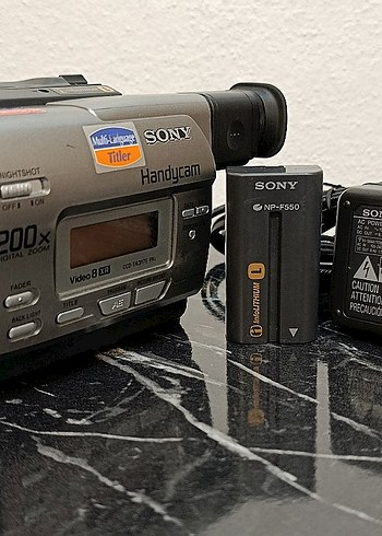 SONY HANDYCAM CCD-TR317E-PAL 200X - Görsel 2