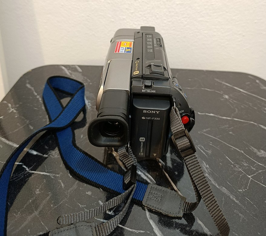 SONY HANDYCAM CCD-TR317E-PAL 200X - Görsel 3